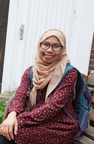 Lombok Translator Fahrunnisa Hidayat English Bahasa Indonesia